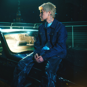 日本翘臀粗腿丰满胖少妇与黑人性高潮
